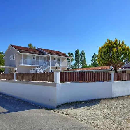 Sidari Villa *