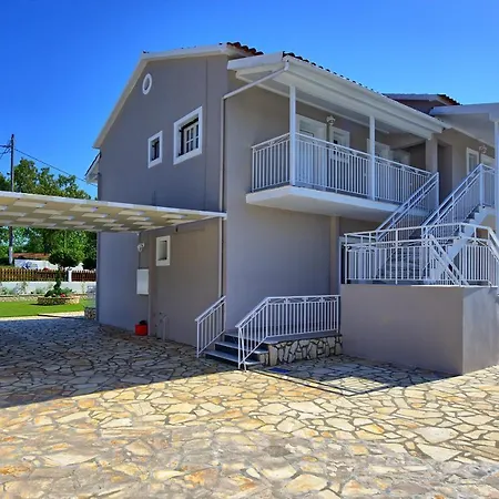 Willa Sidari By Mediterraneanvillas