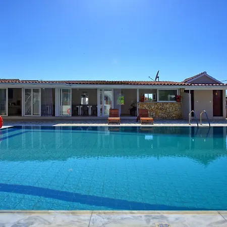 Willa Sidari By Mediterraneanvillas