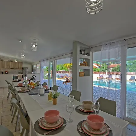 Sidari By Mediterraneanvillas *